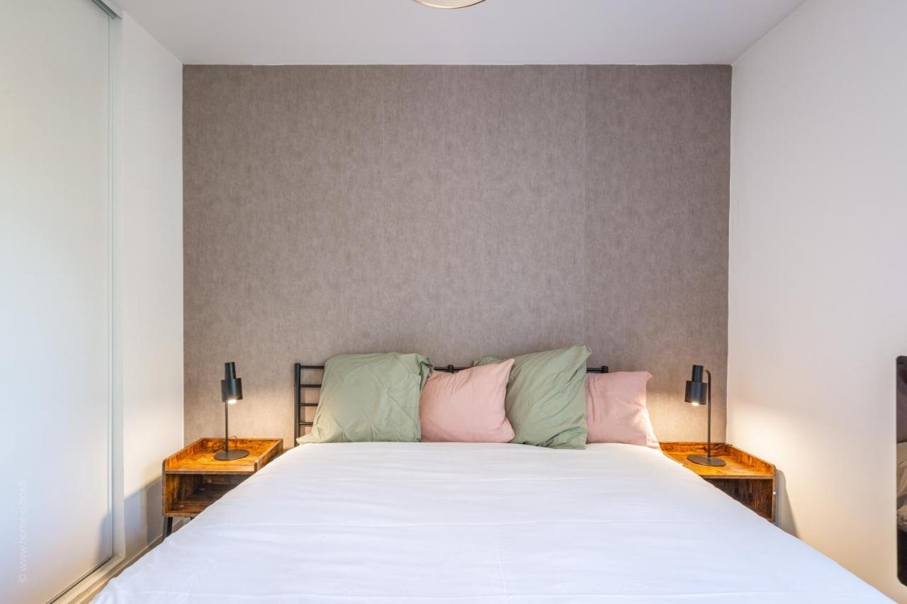 Luxe Flat For 7 - Fairytale Factory Apartment Bussy-Saint-Georges Bagian luar foto