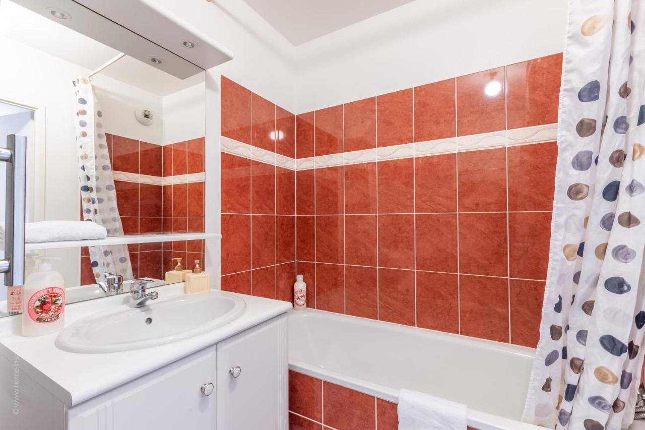 Luxe Flat For 7 - Fairytale Factory Apartment Bussy-Saint-Georges Bagian luar foto